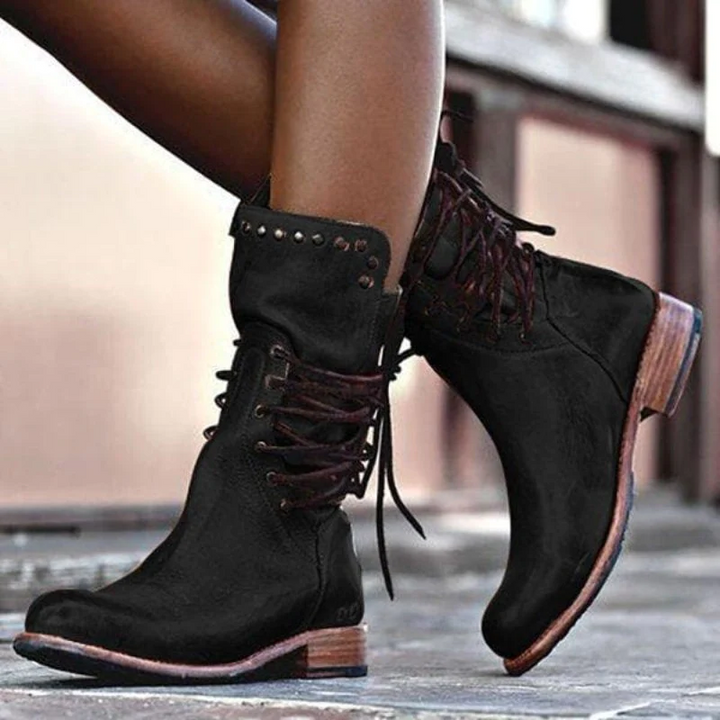 SUE™|CLASSIC LACE-UP BOOTS