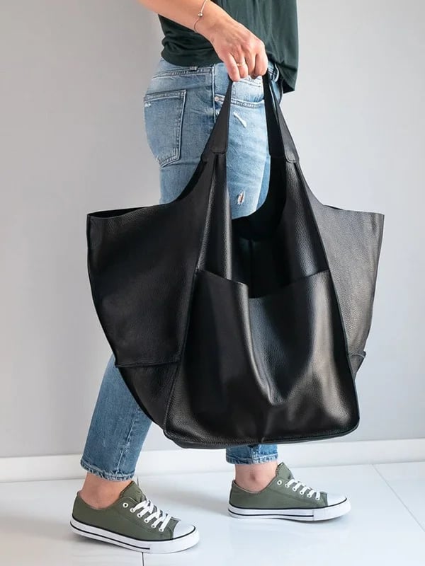 RUTH™|TIMELESS ALLURE TOTE BAG