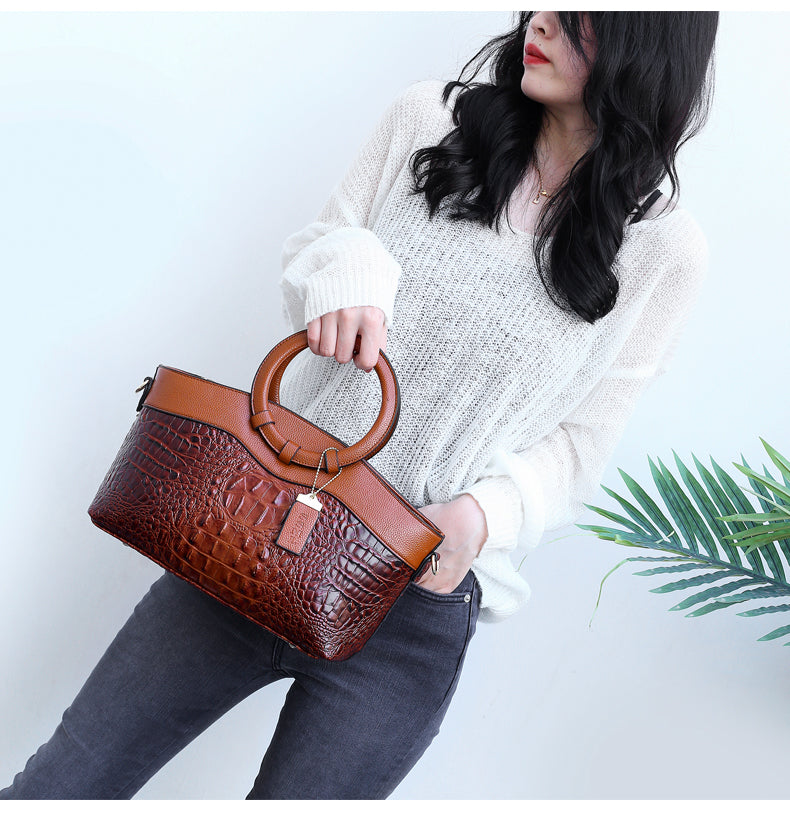 FRANCES™|CLASSIC HERITAGE SHOULDER BAG