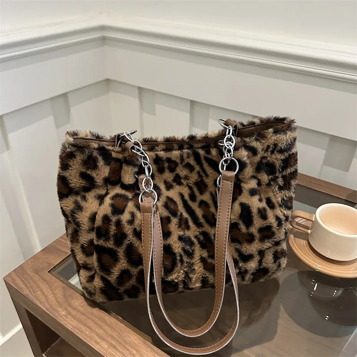 OLIVE™|TOTE BAG IN ANIMAL PRINT
