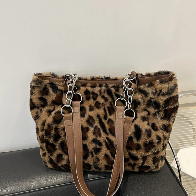 OLIVE™|TOTE BAG IN ANIMAL PRINT